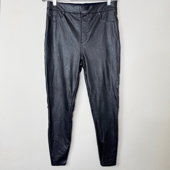 SPANX Leather-Like Black Ankle‎ Skinny Pant - Picture 5 of 15